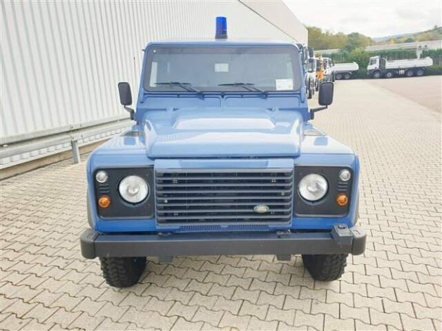 LAND ROVER (GB) Defender