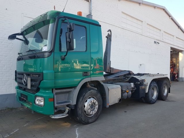 Mercedes-BenzActros