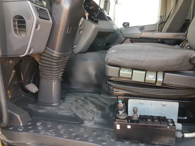 DAIMLER-BENZ Actros