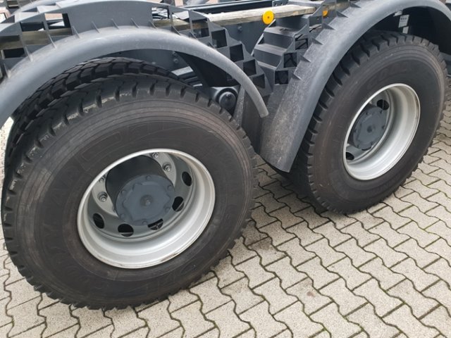 IVECO-MAGIRUS Trakker