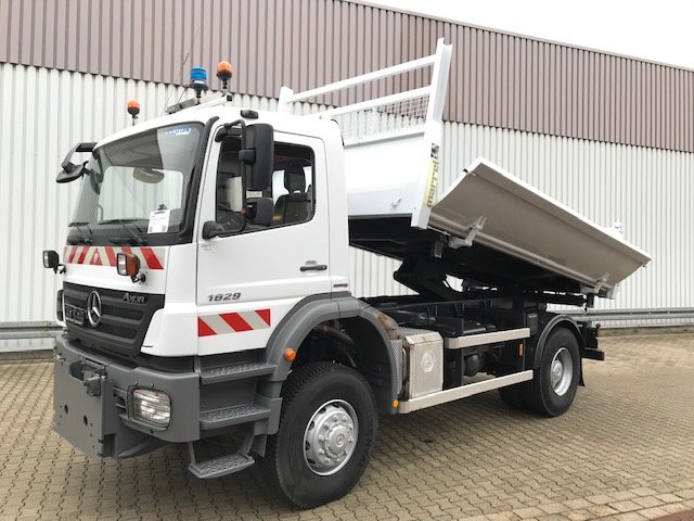 Mercedes-BenzAxor