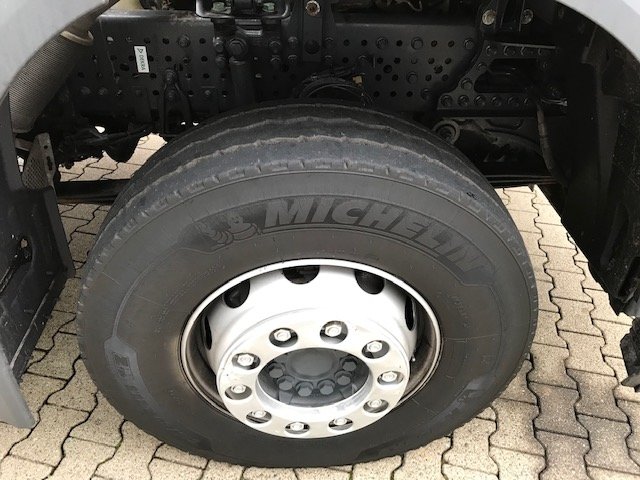 DAIMLER-BENZ Arocs