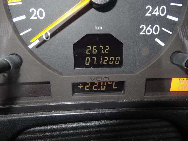 MERCEDES-BENZ S 500