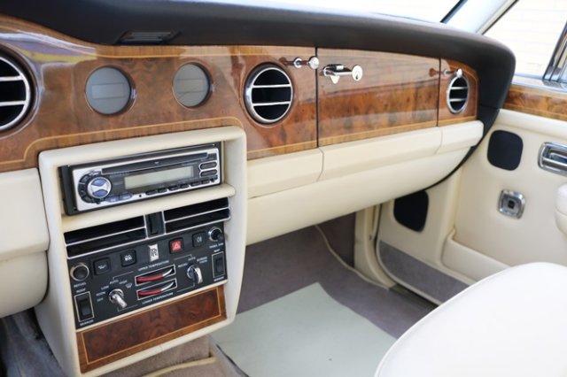 ROLLS-ROYCE (GB) Silver Spirit