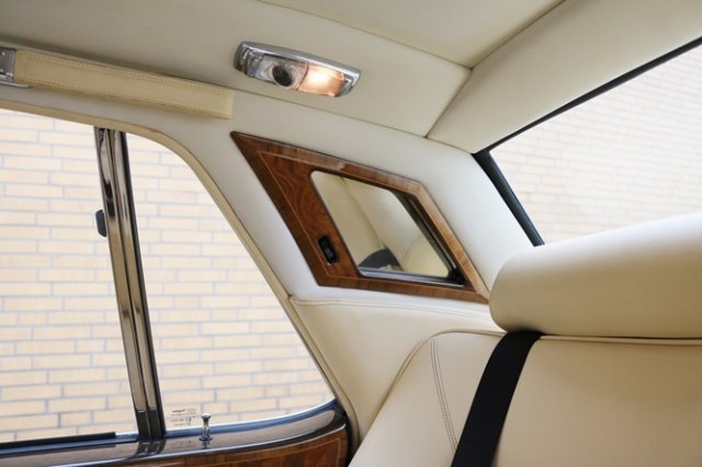 ROLLS-ROYCE (GB) Silver Spirit