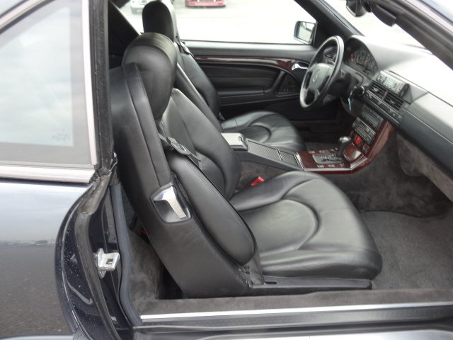 MERCEDES-BENZ SL 320