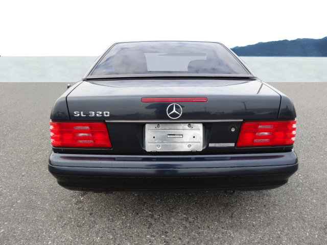MERCEDES-BENZ SL 320