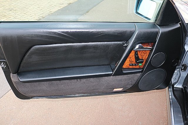 MERCEDES-BENZ SL 500