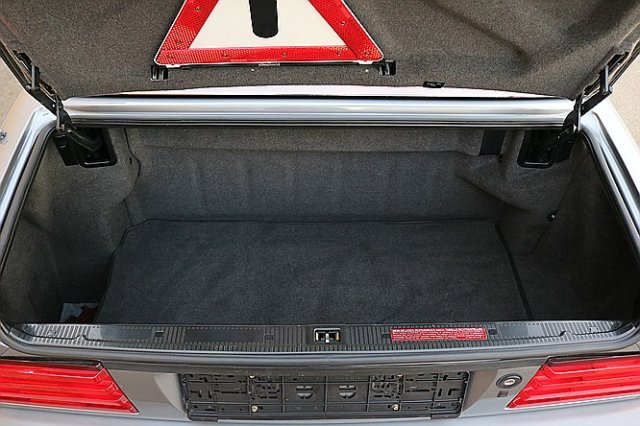 MERCEDES-BENZ SL 500