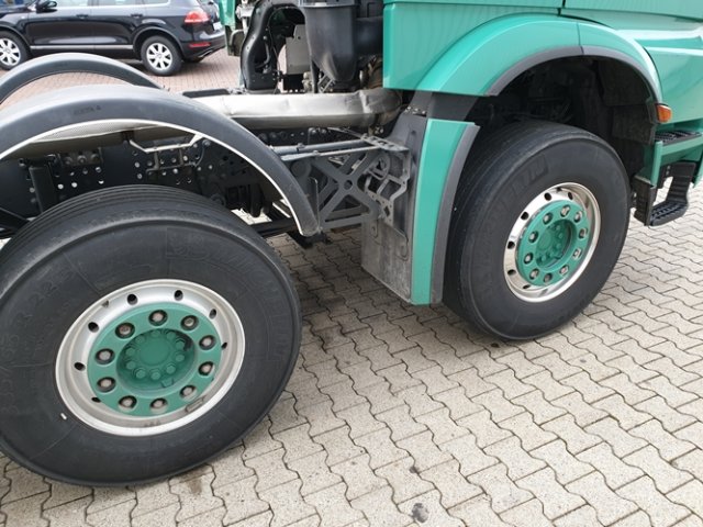 DAIMLER-BENZ Arocs