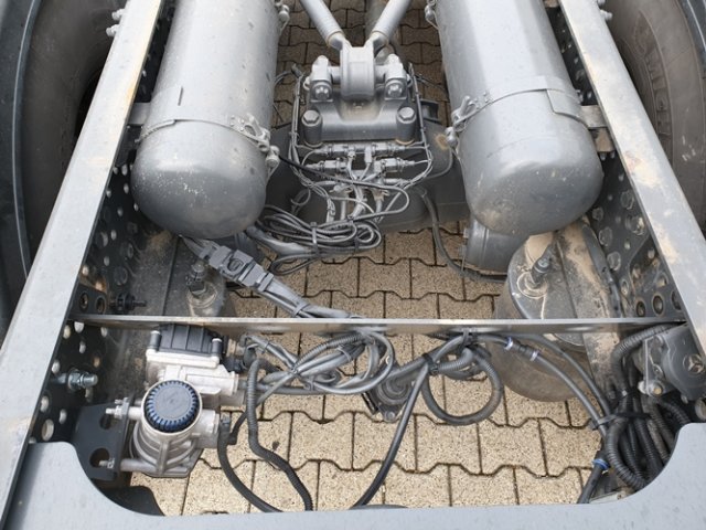 DAIMLER-BENZ Arocs