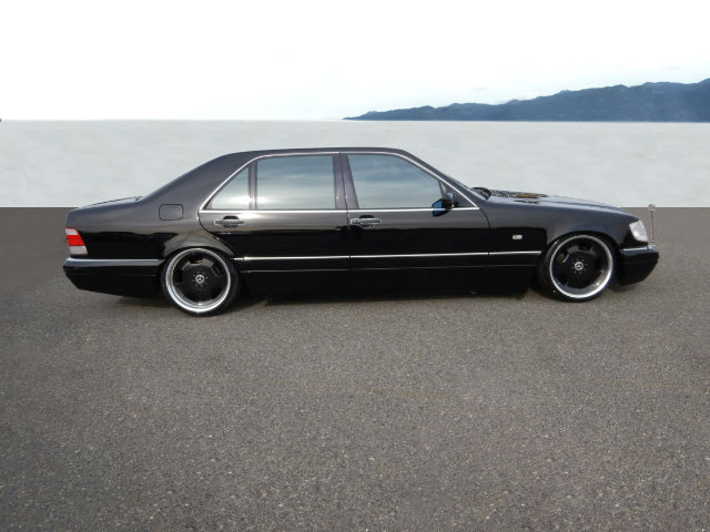 Mercedes-BenzS 500