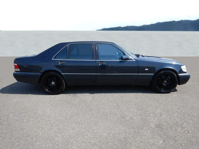 Mercedes-BenzS 500