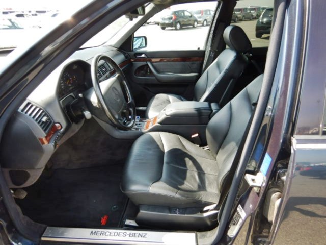 MERCEDES-BENZ S 500