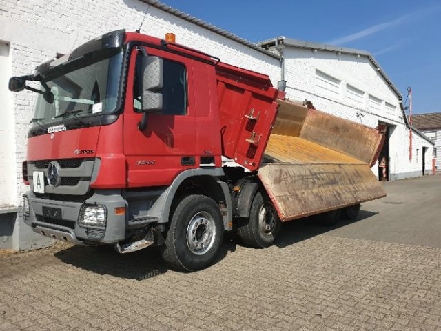 DAIMLER-BENZ Actros
