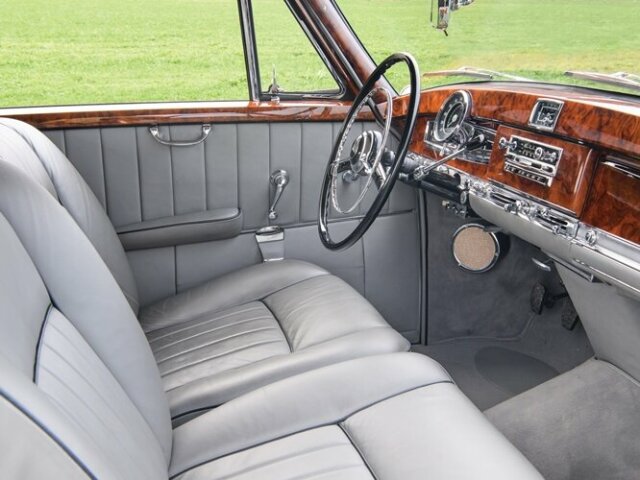 MERCEDES-BENZ 300