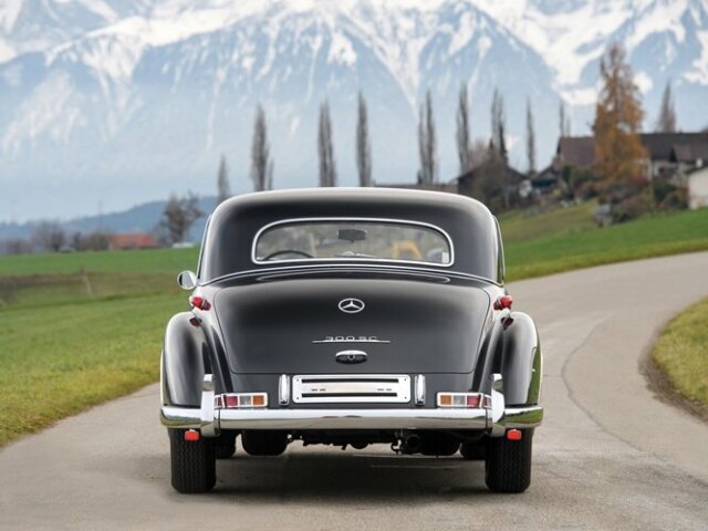 MERCEDES-BENZ 300