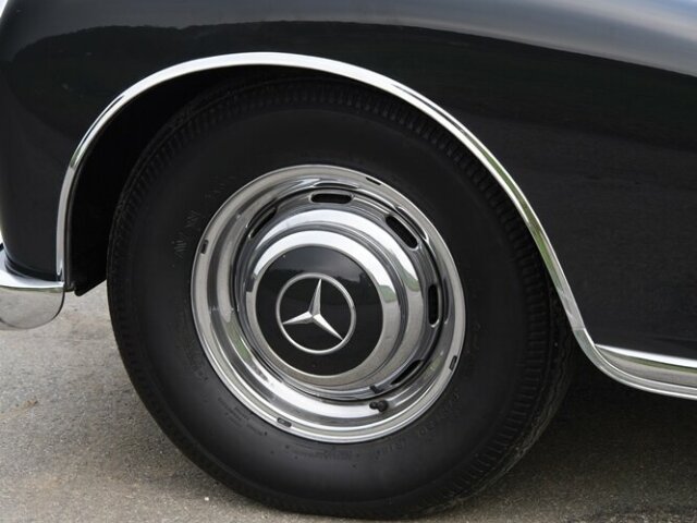 MERCEDES-BENZ 300