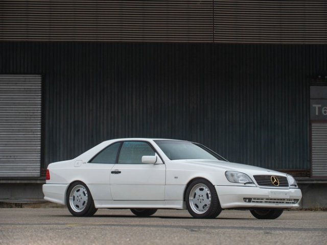 Mercedes-BenzS 600