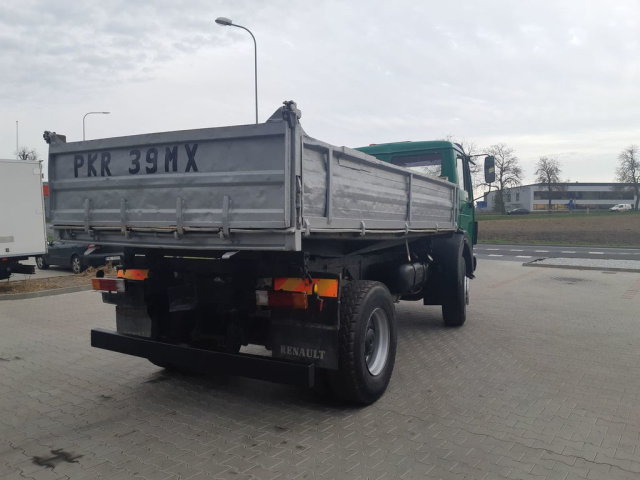 MERCEDES-BENZ SK