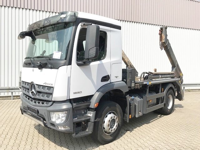 DAIMLER-BENZ Arocs