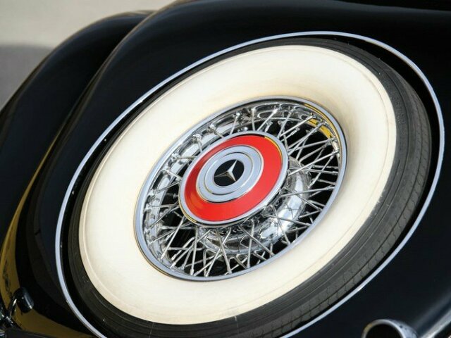 MERCEDES-BENZ -
