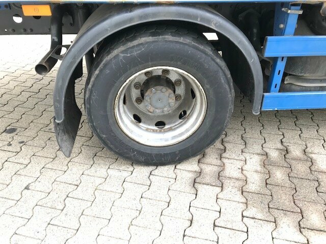 DAIMLER-BENZ Atego