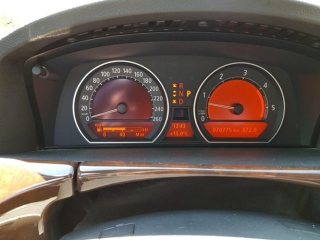 BMW 745