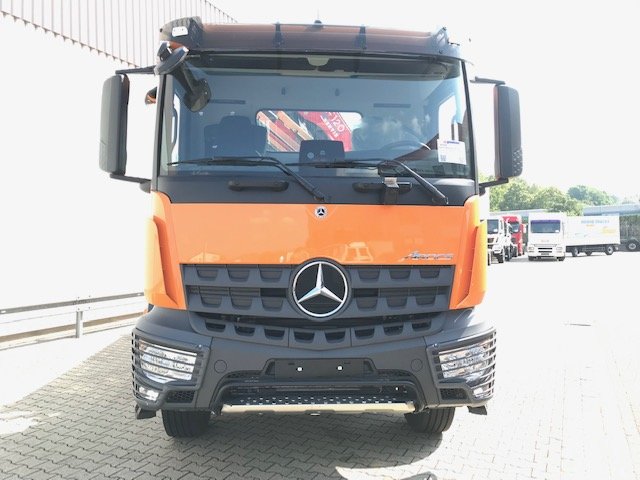 DAIMLER-BENZ Arocs