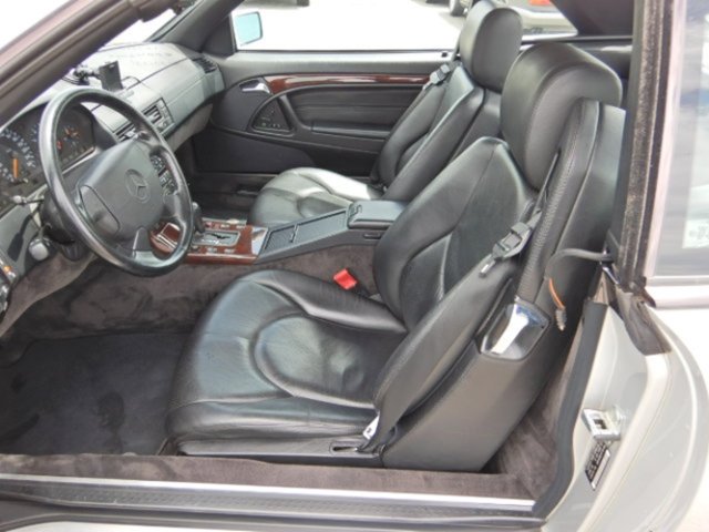 MERCEDES-BENZ SL 320