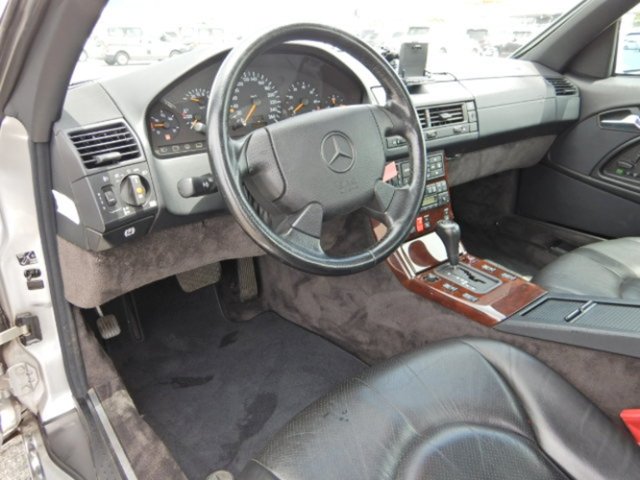 MERCEDES-BENZ SL 320