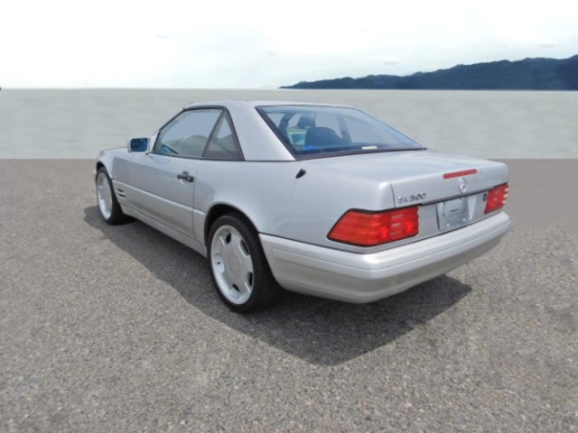 MERCEDES-BENZ SL 320