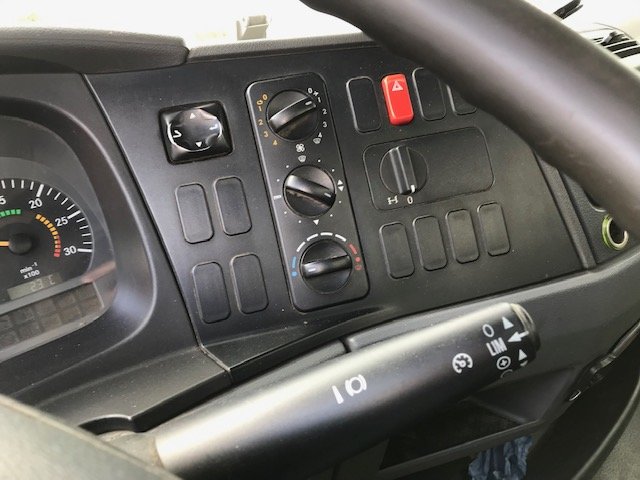 DAIMLER-BENZ Atego