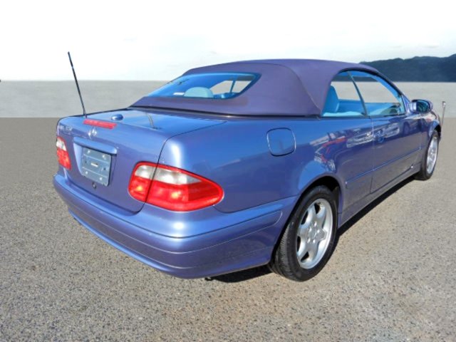 MERCEDES-BENZ CLK 320