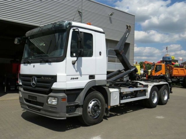Mercedes-BenzActros