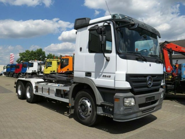 DAIMLER-BENZ Actros