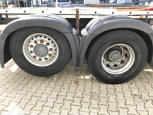 DAIMLER-BENZ Arocs