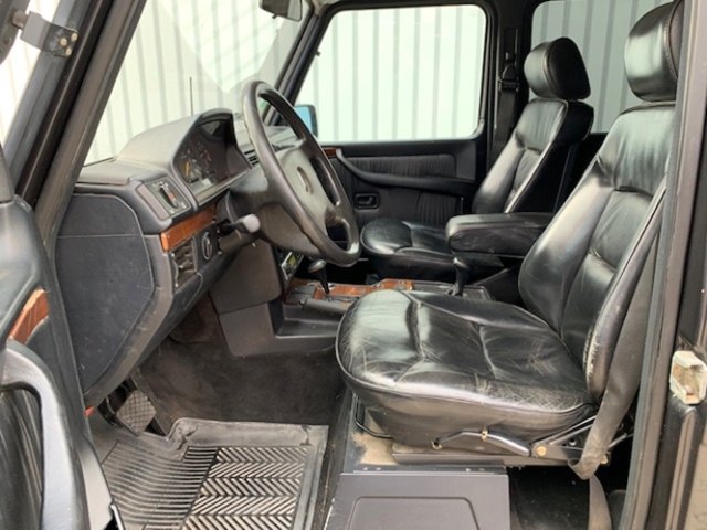 MERCEDES-BENZ G 300