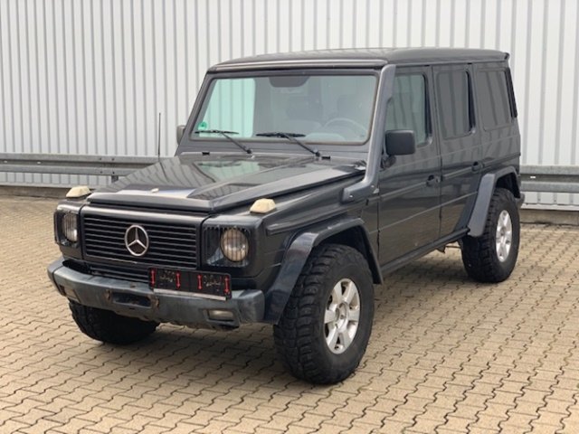 MERCEDES-BENZ G 300