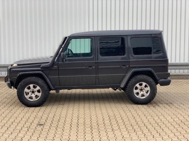 MERCEDES-BENZ G 300