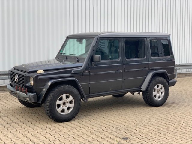 MERCEDES-BENZ G 300