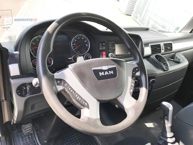 MAN -