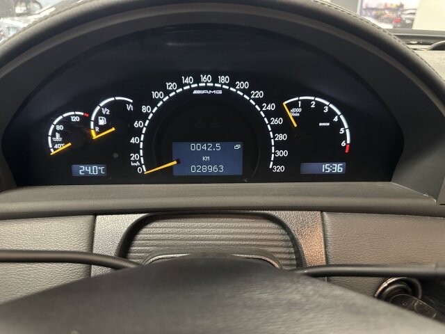 SEAT (E) Leon