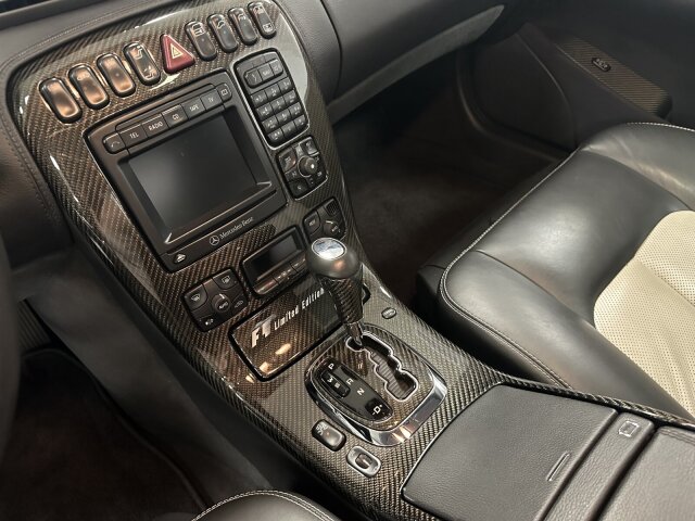 SEAT (E) Leon