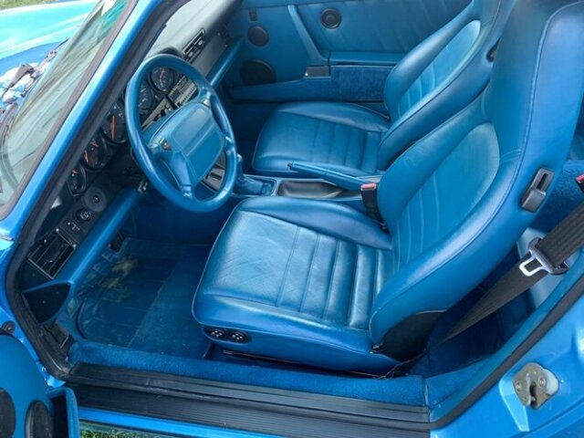 PORSCHE 964
