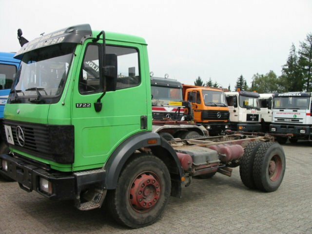 IVECO-MAGIRUS Trakker