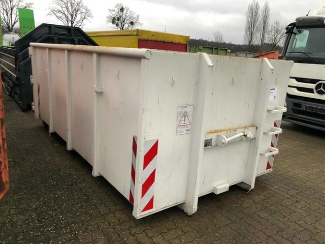 LÖWE -