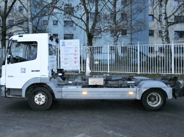 Mercedes-BenzAtego