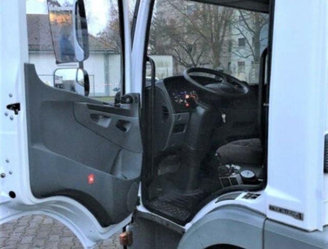 DAIMLER-BENZ Atego