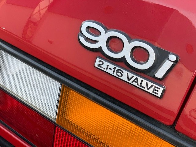 SAAB (S) 900